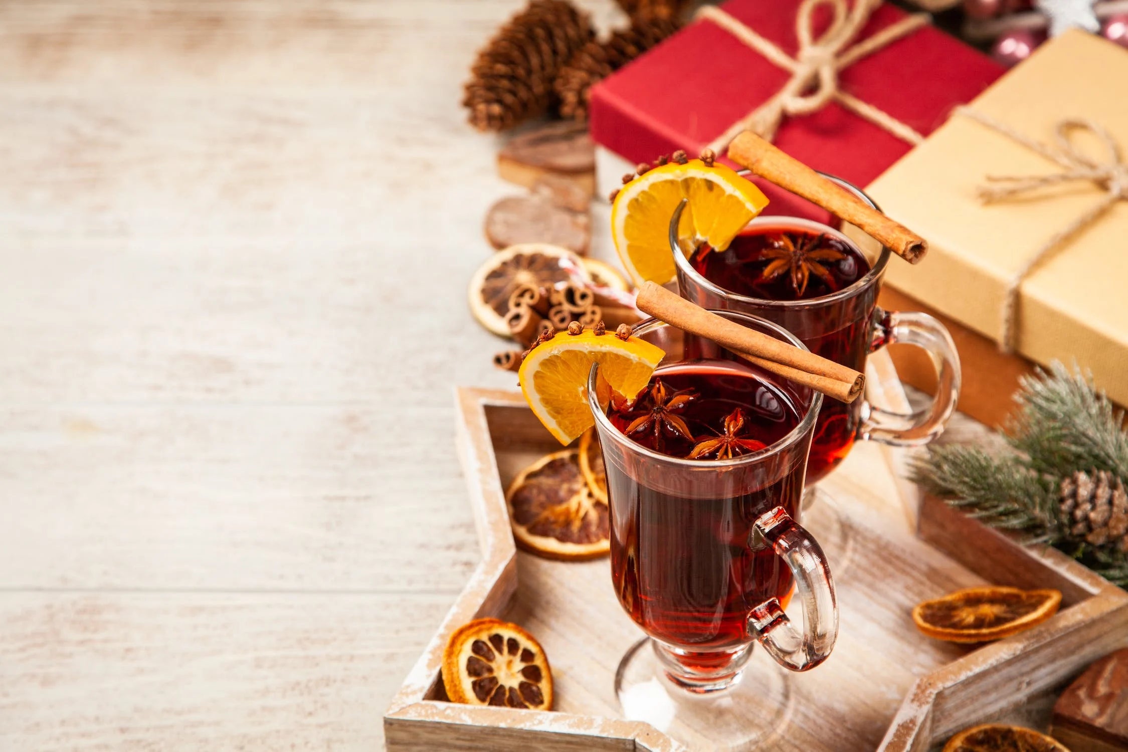 The Ultimate Christmas Hosting Checklist To De-Stress In Time For The Big Day